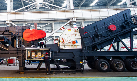 Колесная мобильная дробилка